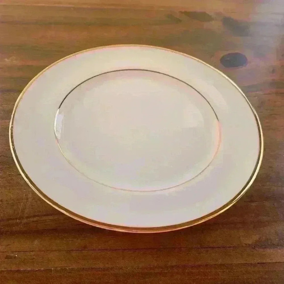 7 Vintage Simplicity Gold by Royal Devon Bread and Butter Plates - Picture 2 of 5